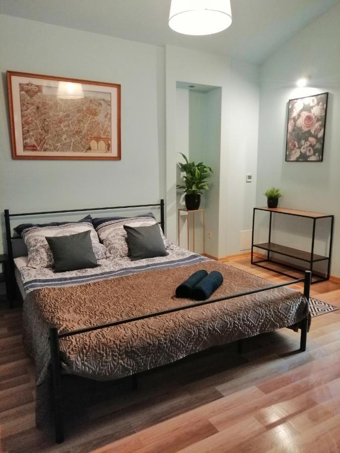 Apartament Pod Wawelem Cracovia Exterior foto